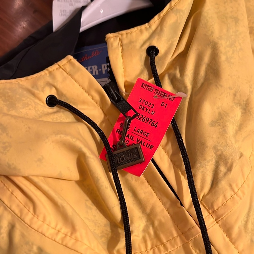 Walls water-puff jacket